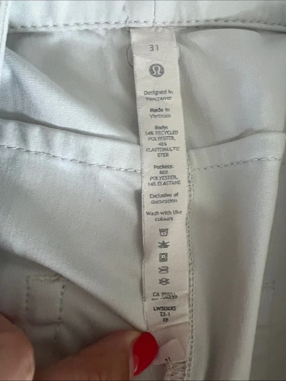 Lululemon Crop Pants in Off-White